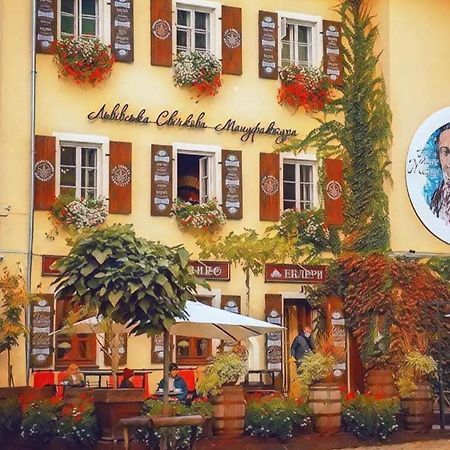 Апартаменти В Центрі Львова -Вірменська Площа Ринок Lviv Dış mekan fotoğraf